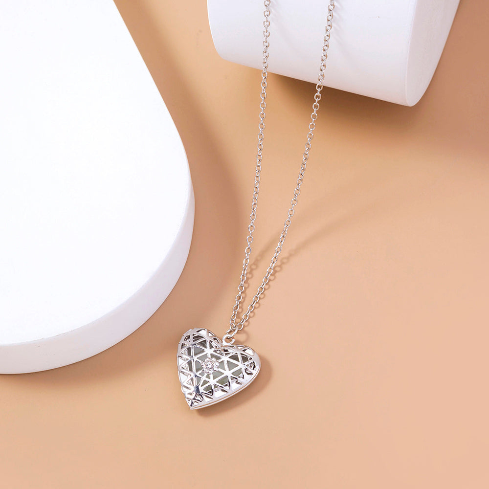 Glow-in-the-dark Hollowed-out Necklace